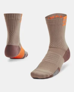 Unisex UA ArmourDry™ Playmaker Mid-Crew Socken