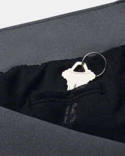 Damen UA Fly-By 2.0 Shorts -Modegeschäft Für Sportbekleidung V5 1361389 013 INRPKT SL