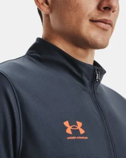 Herren UA Challenger Trainingsanzug 9 Herren UA Challenger Trainingsanzug -Modegeschäft Für Sportbekleidung V5 1365402 045 COLLAR