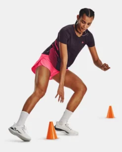 UA Iso-Chill Laser T-Shirt Für Damen -Modegeschäft Für Sportbekleidung V5 1376818 541 FCADD